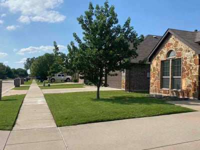 Lawn care service in Forney, 75126