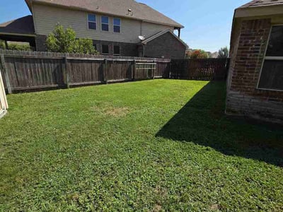 Lawn care service in Boerne, 78006