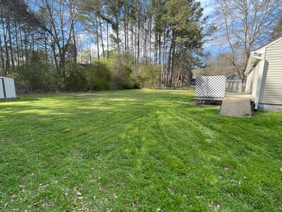 Lawn care service in Powder Springs, 30127