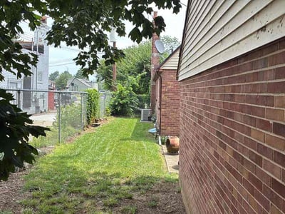 Lawn care service in Dayton, 45419