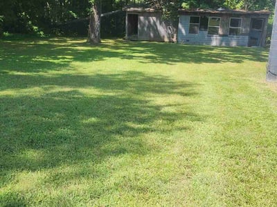 Lawn care service in Siler City, 27344