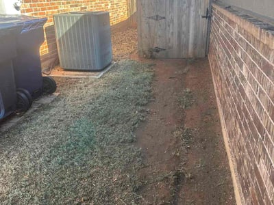 Lawn care service in Edmond, 73012