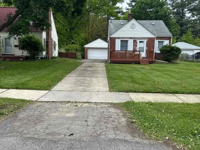 Lawn care service in Redford Township, 48240