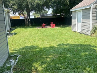 Lawn care service in Tampa, 33629
