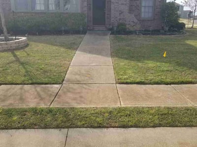 Lawn care service in Bessemer, 35022
