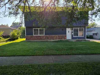 Lawn care service in Hazel Crest, 60429