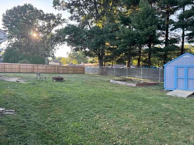 Lawn care service in Youngstown, 44511