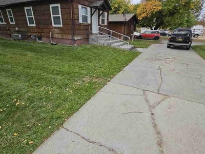 Lawn care service in Boise, 83705