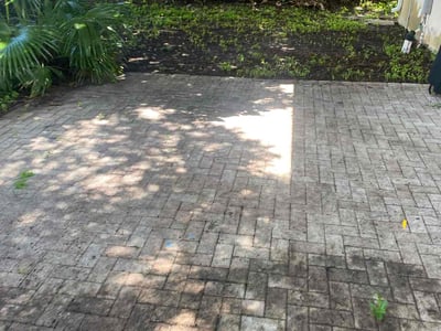 Lawn care service in Boynton Beach, 33426