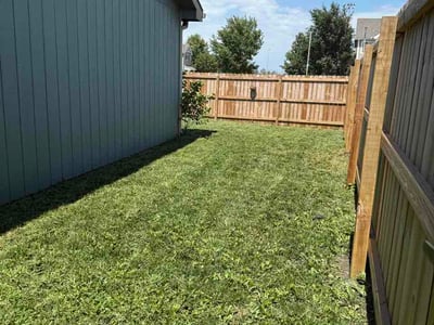 Lawn care service in Manhattan, 66502
