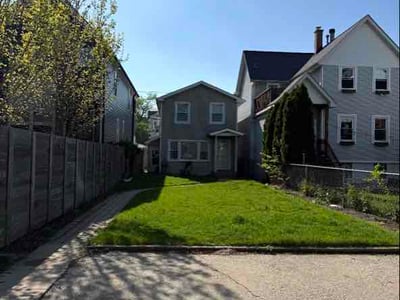 Lawn care service in Forest Park, 60130