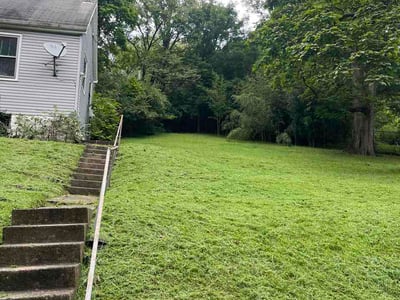 Lawn care service in Cincinnati, 45225