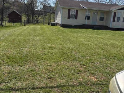Lawn care service in Oak Grove, 42262
