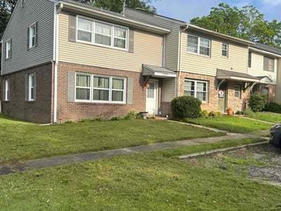 Lawn care service in Auburn, 36830