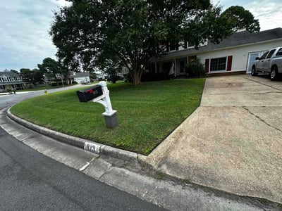 Lawn care service in Virginia Beach, 23454