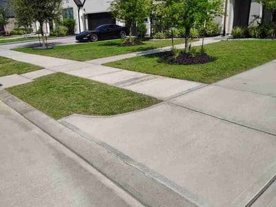 Lawn care service in Atascocita, 77346