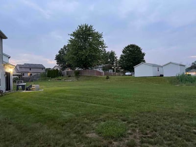 Lawn care service in Fort Wayne, 46845