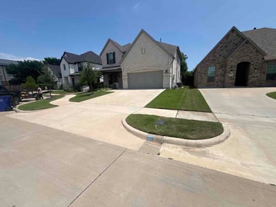 Lawn care service in Mansfield, 76063