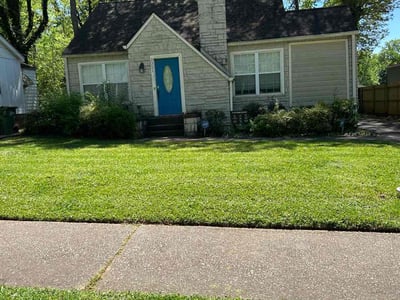 Lawn care service in Atlanta, 30316