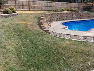 Lawn care service in Fort Smith, 72908