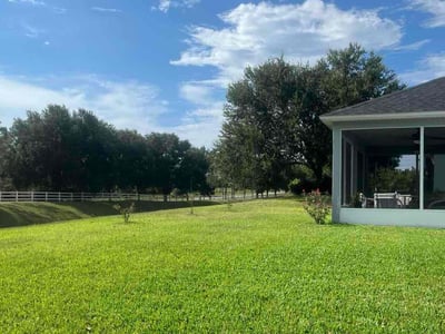 Lawn care service in Groveland, 34736
