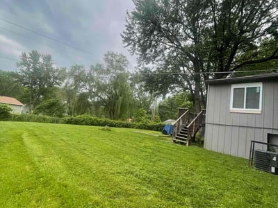 Lawn care service in Independence, 64055