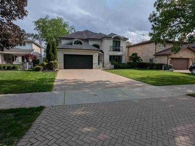 Lawn care service in Park Ridge, 60068