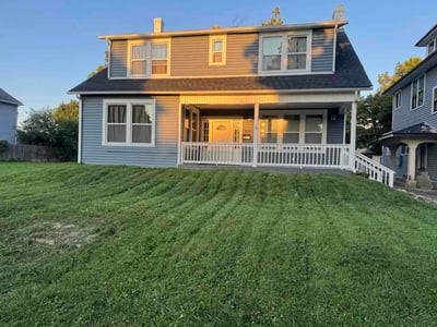 Lawn care service in Springfield, 45506