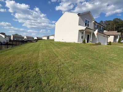 Lawn care service in Raleigh, 27604