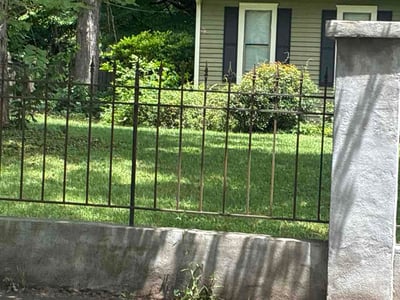 Lawn care service in Atlanta, 30317