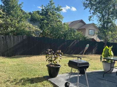 Lawn care service in Fort Worth, 76137