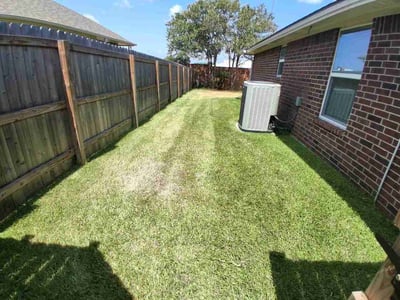 Lawn care service in Bryan, 77802