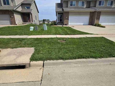 Lawn care service in North Liberty, 52317