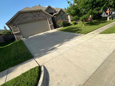 Lawn care service in Justin, 76247