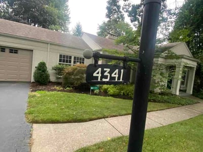 Lawn care service in Toledo, 43615