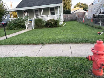 Lawn care service in Dundalk, 21222