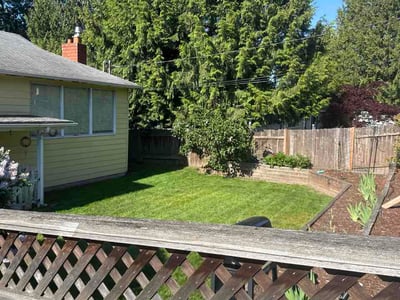 Lawn care service in Shoreline, 98155