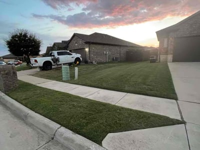 Lawn care service in Fort Worth, 76131