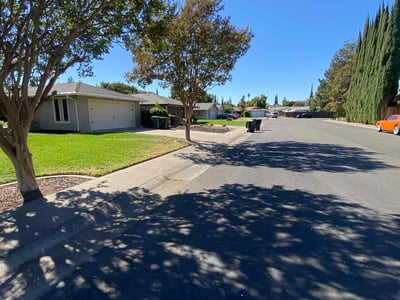 Lawn care service in Sacramento, 95826