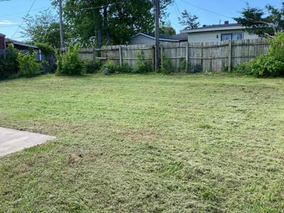 Lawn care service in Oklahoma City, 73111