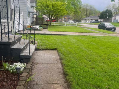 Lawn care service in Cuyahoga Falls, 44221