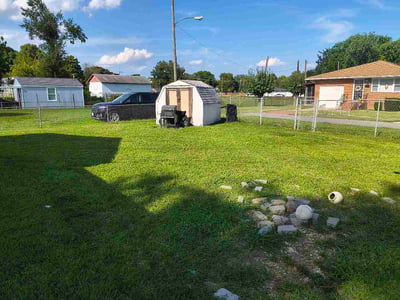 Lawn care service in Portsmouth, 23701