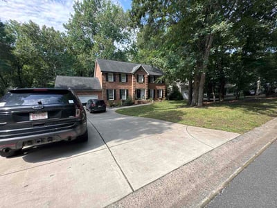 Lawn care service in Charlotte, 28277