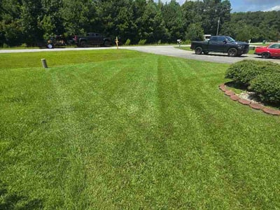Lawn care service in Hubert, 28539