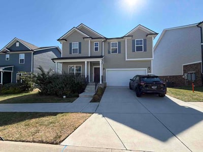Lawn care service in La Vergne, 37086