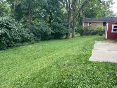 Lawn care service in Bellbrook, 45305