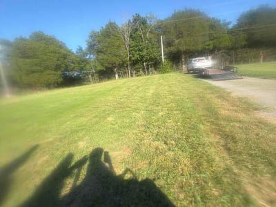 Lawn care service in Bowling Green, 42101