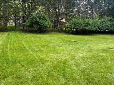 Lawn care service in Chesterfield, 63017