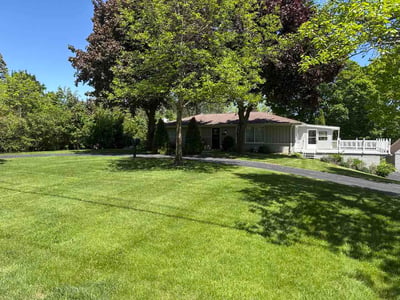 Lawn care service in Franklin, 53132