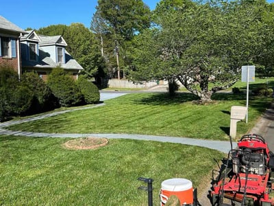 Lawn care service in Charlotte, 28215